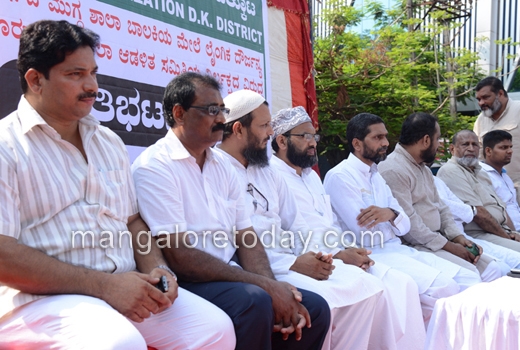 Muslim associations protest  1